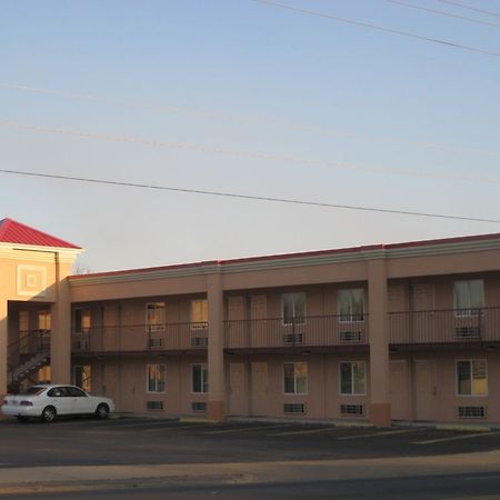 Sands Central Inn Hot Springs Exterior photo