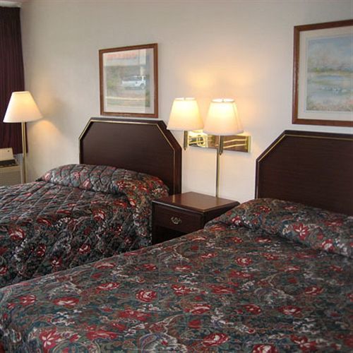 Sands Central Inn Hot Springs Room photo
